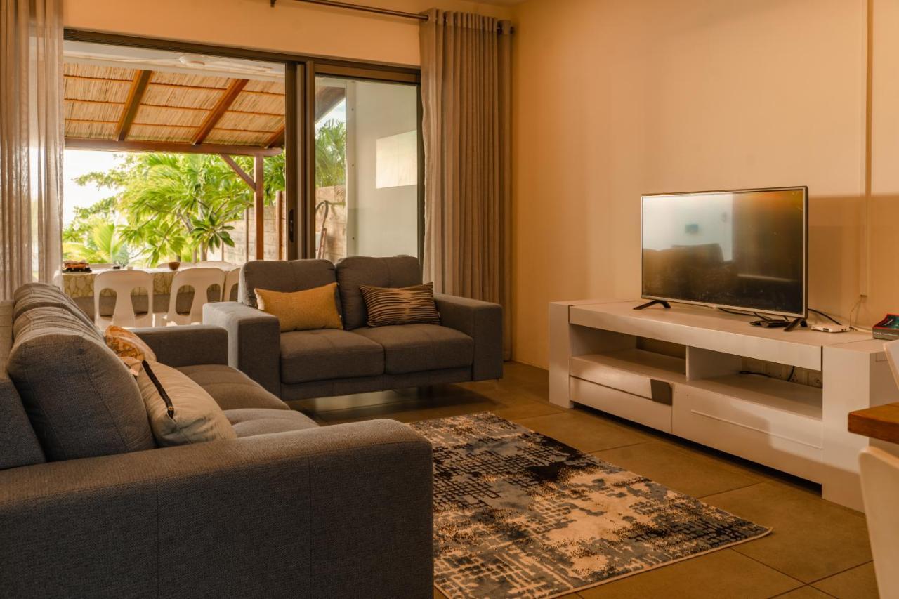 Stella Marris Beachfront Villa Pointe aux Sable 外观 照片