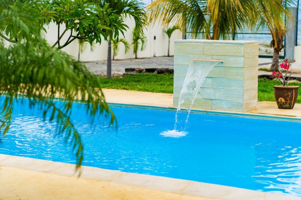 Stella Marris Beachfront Villa Pointe aux Sable 外观 照片